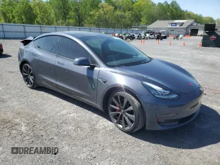 2020 Tesla Model 3 Performance z VIN 5YJ3E1EC1LF713406, wystawiony jako Copart lot #55252595 z przebiegiem 39 905 mil mil oraz Szkoda całkowita • Salvage title. Historia ofert i sprzedaży dostępna na DreamBid. Obrazek 4.