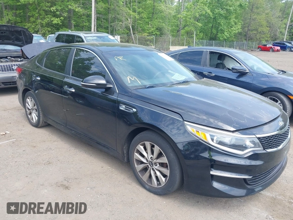 2018 Kia Optima LX with VIN 5XXGT4L32JG253713, listed as a IAAI auction lot 42172918 with 145,338 mi miles. Bid and sale history available at carsss.com. Image 1.