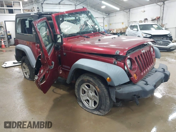 2011 Jeep Wrangler Sport z VIN 1J4AA2D19BL613164, wystawiony jako IAAI lot #42514207 z przebiegiem Nie podano mil oraz . Historia ofert i sprzedaży dostępna na DreamBid. Obrazek 1.