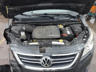 2012 Volkswagen Routan SE z VIN 2C4RVABG0CR193933, wystawiony jako IAAI lot #41962876 z przebiegiem 120 132 mil mil oraz . Historia ofert i sprzedaży dostępna na DreamBid. Obrazek 10.