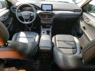 2020 Ford Escape SEL with VIN 1FMCU0H63LUA08628, listed as a Copart auction lot 60546095 with 33,439 mi miles and Salvage title. Bid and sale history available at DreamBid. Image 8.