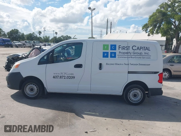 2015 Nissan NV200 SV z VIN 3N6CM0KN2FK710073, wystawiony jako IAAI lot #42267598 z przebiegiem 57 329 mil mil oraz . Historia ofert i sprzedaży dostępna na DreamBid. Obrazek 14.