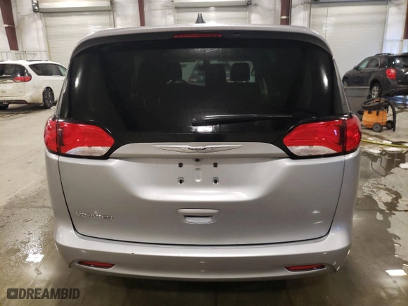 2021 Chrysler Voyager L with VIN 2C4RC1AG7MR553238, listed as a Copart auction lot 44531975 with 20,065 mi miles and Clean Title. Bid and sale history available at carsss.com. Image 6.