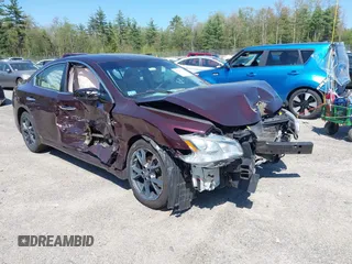 2014 Nissan Maxima S z VIN 1N4AA5AP2EC474103, wystawiony jako IAAI lot #42240301 z przebiegiem 95 550 mil mil oraz . Historia ofert i sprzedaży dostępna na DreamBid. Obrazek 1.