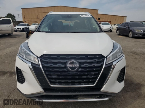 2024 Nissan Kicks SV with VIN 3N1CP5CV9RL529026, listed as a Copart auction lot 48770075 with 21,411 mi miles and Salvage Title. Bid and sale history available at carsss.com. Image 5.
