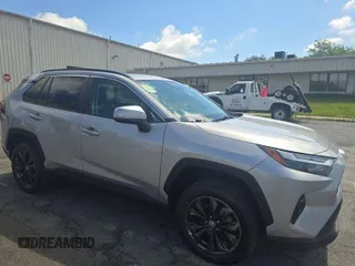 2022 Toyota RAV4 Hybrid XLE Premium с VIN 4T3B6RFV2NU084419, выставлен на аукционе IAAI как лот 42796180 с пробегом 76 607 миль миль и . История ставок и продаж доступна на DreamBid. Изображение 13.