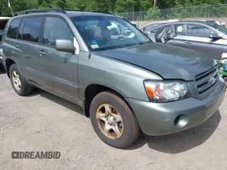 2005 Toyota Highlander with VIN JTEGD21A850131282, listed as a IAAI auction lot 42624432 with 208,745 mi miles and . Bid and sale history available at DreamBid. Image 1.