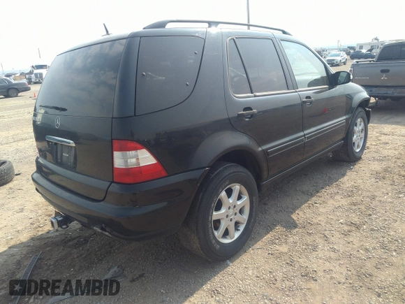 2005 Mercedes-Benz M 350 with VIN 4JGAB57E65A554962, listed as a IAAI auction lot 42120921 with 169,463 mi miles and . Bid and sale history available at DreamBid. Image 4.