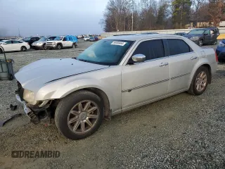 2009 Chrysler 300 with VIN 2C3LA63T09H628575, listed as a Copart auction lot 86588864 with 259,544 mi miles and Salvage Title. Bid and sale history available at carsss.com. Image 1.