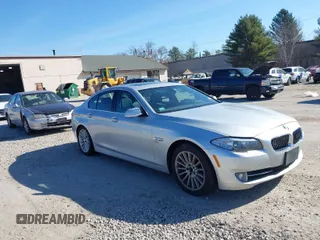 2011 BMW 5 Series 535i xDrive with VIN WBAFU7C55BC777609, listed as a IAAI auction lot 42079100 with 255,318 mi miles. Bid and sale history available at carsss.com. Image 1.