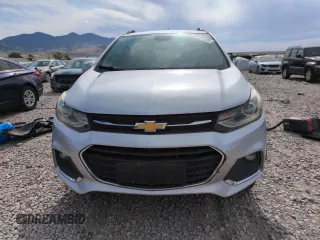 2020 Chevrolet Trax LT with VIN KL7CJPSB9LB038110, listed as a Copart auction lot 60111125 with 54,710 mi miles and Salvage title. Bid and sale history available at DreamBid. Image 5.