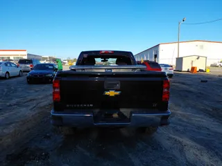 2018 Chevrolet Silverado 1500 LT with VIN 1GCVKREC1JZ292441, listed as a IAAI auction lot 41074213 with 146,607 mi miles. Bid and sale history available at carsss.com. Image 16.