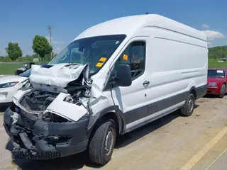 2022 Ford Transit Cargo with VIN 1FTBR3X8XNKA31327, listed as a IAAI auction lot 42081060 with Not provided miles and . Bid and sale history available at DreamBid. Image 18.
