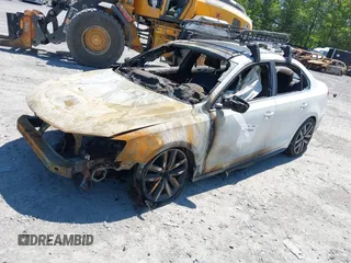 2014 Volkswagen Jetta GLI с VIN 3VW4T7AJ8EM388217, выставлен на аукционе IAAI как лот 42258666 с пробегом 118 397 миль миль и . История ставок и продаж доступна на DreamBid. Изображение 2.