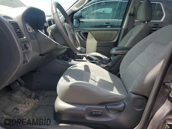 2006 Ford Escape XLT z VIN 1FMCU03186KA78489, wystawiony jako Copart lot #55412325 z przebiegiem 144 243 mil mil oraz Szkoda całkowita • Salvage title. Historia ofert i sprzedaży dostępna na DreamBid. Obrazek 7.