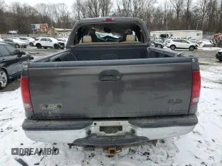 2005 Ford F-250 XL z VIN 1FTSW21P85EA55966, wystawiony jako Copart lot #53452015 z przebiegiem 314 650 mil mil oraz Nie do naprawy • Non repairable. Historia ofert i sprzedaży dostępna na DreamBid. Obrazek 6.