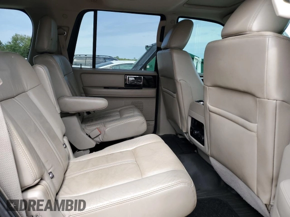 2016 Lincoln Navigator Select z VIN 5LMJJ2HT4GEL09228, wystawiony jako Copart lot #56006535 z przebiegiem 157 100 mil mil oraz Szkoda całkowita • Salvage title. Historia ofert i sprzedaży dostępna na DreamBid. Obrazek 11.