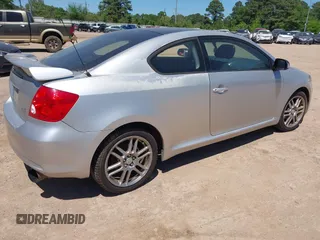 2006 Scion tC with VIN JTKDE167060086134, listed as a IAAI auction lot 42015909 with 222,372 mi miles. Bid and sale history available at carsss.com. Image 4.
