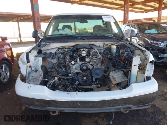 2000 GMC Sierra 1500 SL with VIN 1GTEC14V1YZ331363, listed as a IAAI auction lot 41652287 with Not provided miles and . Bid and sale history available at DreamBid. Image 6.