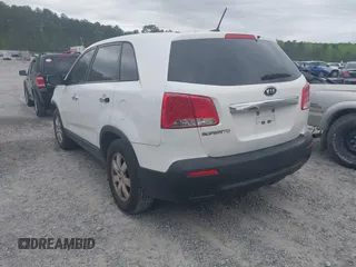2011 Kia Sorento LX with VIN 5XYKT3A19BG132163, listed as a IAAI auction lot 41994973 with 212,331 mi miles. Bid and sale history available at carsss.com. Image 3.