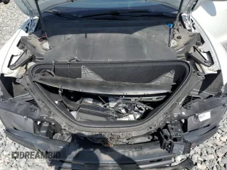 2018 Tesla Model S 75D with VIN 5YJSA1E26JF292682, listed as a Copart auction lot 62767065 with 101,433 mi miles and Salvage title. Bid and sale history available at DreamBid. Image 11.