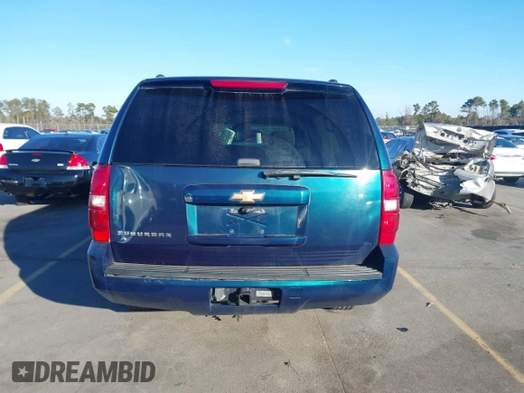 2007 Chevrolet Suburban LT with VIN 3GNFC16J07G102869, listed as a IAAI auction lot 41428031 with Not provided miles and . Bid and sale history available at DreamBid. Image 15.