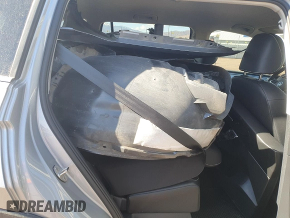 2023 Volkswagen Tiguan SE z VIN 3VV2B7AX1PM065939, wystawiony jako Copart lot #45315355 z przebiegiem 18 729 mil mil oraz Szkoda całkowita • Salvage title. Historia ofert i sprzedaży dostępna na DreamBid. Obrazek 11.
