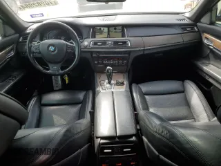 2015 BMW 7 Series 750i with VIN WBAYA8C59FG197642, listed as a Copart auction lot 70282884 with 130,853 mi miles and Salvage title. Bid and sale history available at DreamBid. Image 8.
