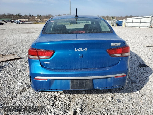 2023 Kia Rio S z VIN 3KPA24AD2PE529734, wystawiony jako Copart lot #48755585 z przebiegiem 99 031 mil mil oraz Szkody całkowita. Historia ofert i sprzedaży dostępna na DreamBid. Obrazek 6.