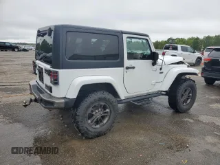 2016 Jeep Wrangler Sahara z VIN 1C4AJWBG3GL286692, wystawiony jako Copart lot #51988555 z przebiegiem 109 764 mil mil oraz Szkoda całkowita • Salvage title. Historia ofert i sprzedaży dostępna na DreamBid. Obrazek 3.