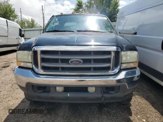 2003 Ford F-350 XL z VIN 1FTWW33F53EA72524, wystawiony jako Copart lot #58817635 z przebiegiem 117 675 mil mil oraz Czysty tytuł • Clean title. Historia ofert i sprzedaży dostępna na DreamBid. Obrazek 5.