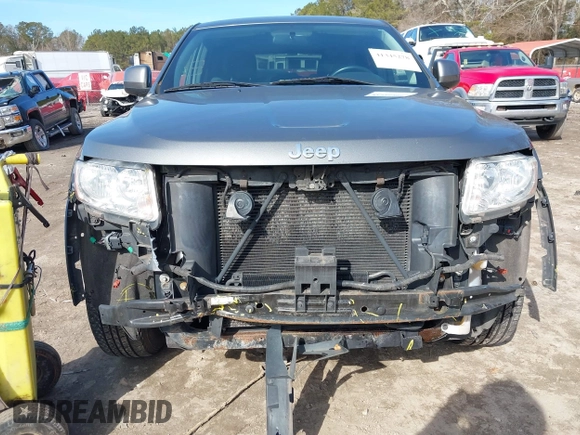 2013 Jeep Grand Cherokee Laredo with VIN 1C4RJEAG0DC616413, listed as a IAAI auction lot 41345278 with 157,875 mi miles. Bid and sale history available at carsss.com. Image 6.