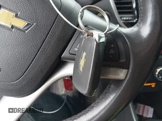 2020 Chevrolet Trax LT with VIN KL7CJLSBXLB003682, listed as a IAAI auction lot 41841753 with 114,624 mi miles and . Bid and sale history available at DreamBid. Image 11.