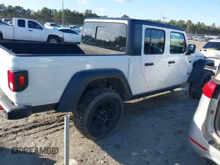 2022 Jeep Gladiator Mojave with VIN 1C6JJTEG4NL172098, listed as a IAAI auction lot 41141975 with 44,824 mi miles and . Bid and sale history available at DreamBid. Image 4.