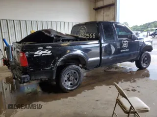 2008 Ford F-250 XL with VIN 1FTSX21568EC06397, listed as a Copart auction lot 60558775 with 239,780 mi miles and Clean title. Bid and sale history available at DreamBid. Image 3.