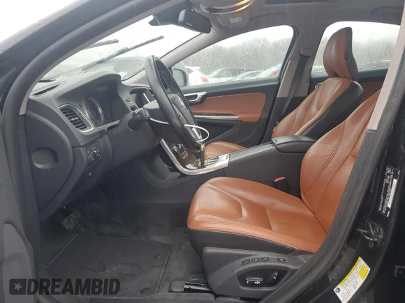2011 Volvo S60 z VIN YV1902FH6B2018343, wystawiony jako Copart lot #51508105 z przebiegiem 123 325 mil mil oraz Czysty tytuł • Clean title. Historia ofert i sprzedaży dostępna na DreamBid. Obrazek 7.