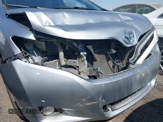 2015 Toyota Venza XLE z VIN 4T3BK3BB8FU120183, wystawiony jako IAAI lot #42498477 z przebiegiem 170 509 mil mil oraz . Historia ofert i sprzedaży dostępna na DreamBid. Obrazek 6.