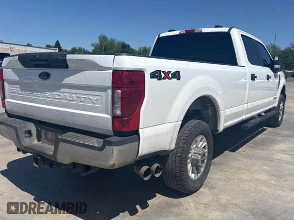 2022 Ford F-350 XL with VIN 1FT8W3BT7NEC73201, listed as a Copart auction lot 54583985 with 166,621 mi miles and Clean Title. Bid and sale history available at DreamBid. Image 4.