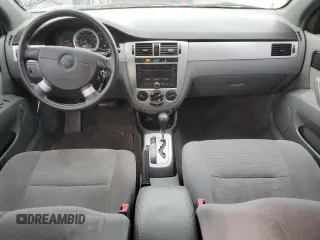 2007 Suzuki Forenza z VIN KL5JD56Z07K657218, wystawiony jako Copart lot #86767854 z przebiegiem 93 044 mil mil oraz Szkoda całkowita • Salvage title. Historia ofert i sprzedaży dostępna na DreamBid. Obrazek 8.