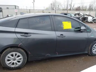 2019 Toyota Prius L Eco with VIN JTDKARFU5K3090428, listed as a IAAI auction lot 41919789 with 197,150 mi miles. Bid and sale history available at carsss.com. Image 14.