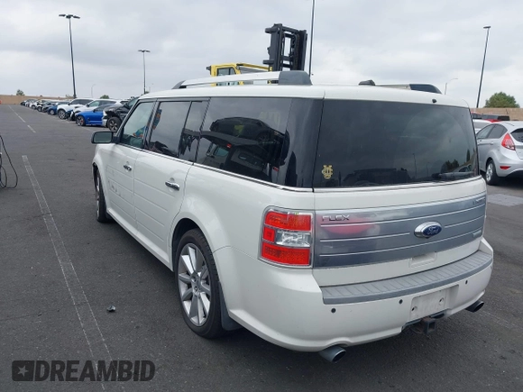 2010 Ford Flex Limited w/Ecoboost with VIN 2FMHK6DT0ABB36614, listed as a IAAI auction lot 42032803 with 137,200 mi miles. Bid and sale history available at carsss.com. Image 3.