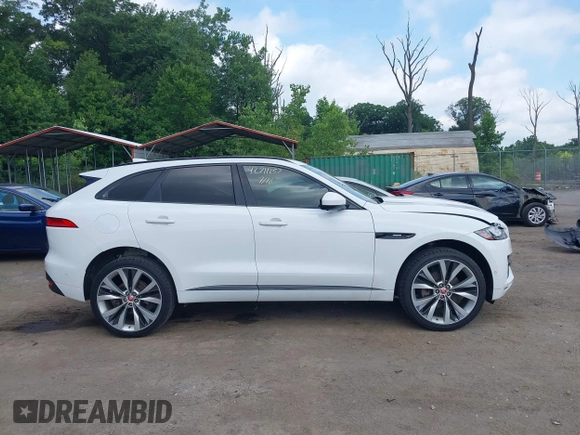 2017 Jaguar F-Pace 35t R-Sport с VIN SADCL2BV5HA064702, выставлен на аукционе IAAI как лот 42711257 с пробегом 99 586 миль миль и . История ставок и продаж доступна на DreamBid. Изображение 13.