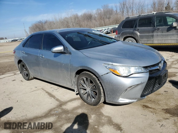 2015 Toyota Camry XLE with VIN 4T1BF1FK2FU031172, listed as a Copart auction lot 46034555 with 82,396 mi miles and Salvage Title. Bid and sale history available at carsss.com. Image 4.