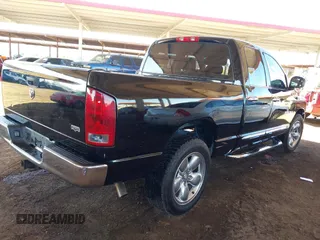 2005 Dodge 1500 SLT with VIN 1D7HA18D75S272401, listed as a IAAI auction lot 42122463 with 207,624 mi miles. Bid and sale history available at carsss.com. Image 4.