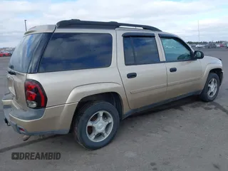 2006 Chevrolet TrailBlazer LS with VIN 1GNET16S966140461, listed as a IAAI auction lot 41453233 with 189,568 mi miles and . Bid and sale history available at DreamBid. Image 4.
