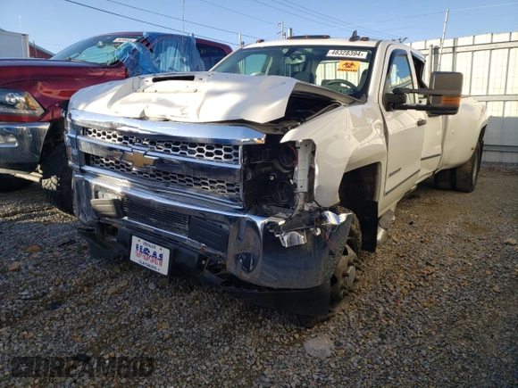 2019 Chevrolet Silverado 3500HD Work Truck with VIN 1GC4KVCY6KF143142, listed as a Copart auction lot 48328394 with 126,913 mi miles and Salvage Title. Bid and sale history available at carsss.com. Image 1.