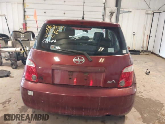2006 Scion xA z VIN JTKKT604965019270, wystawiony jako IAAI lot #41600207 z przebiegiem 147 405 mil mil oraz . Historia ofert i sprzedaży dostępna na DreamBid. Obrazek 16.