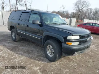 2000 Chevrolet Suburban LT with VIN 3GNGK26U0YG197958, listed as a IAAI auction lot 41506196 with 229,657 mi miles. Bid and sale history available at carsss.com. Image 1.