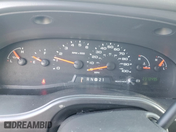 2005 Ford Econoline Passenger XL with VIN 1FBNE31L55HA93452, listed as a Copart auction lot 51860995 with 237,049 mi miles and Clean Title. Bid and sale history available at carsss.com. Image 9.