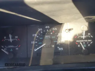 1993 Ford Ranger STX z VIN 1FTCR14U6PPA03718, wystawiony jako Copart lot #87730605 z przebiegiem 10 711 mil mil oraz Szkoda całkowita • Salvage title. Historia ofert i sprzedaży dostępna na DreamBid. Obrazek 9.